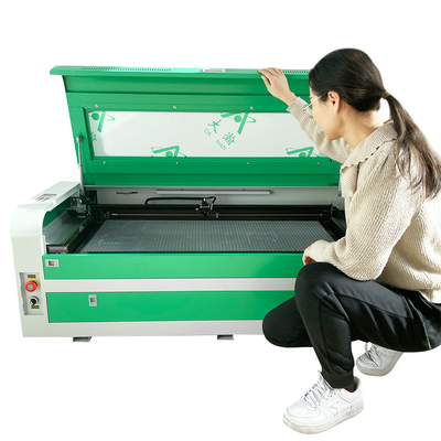 Daqin 携帯電話のスクリーン保護用のブルーテッドレーザー切削機