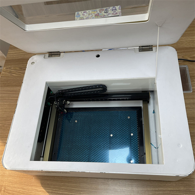 高切断精度と 25 * 36CM切断エリア 画面保護用のレーザー切断システム