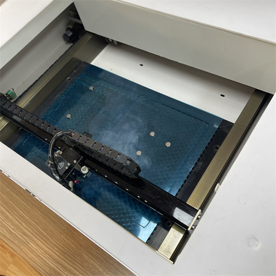 スクリーンプロテクター用高速切断およびレーザー彫刻システム 40KG