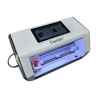 巨大モデルデータベース搭載のスマホフィルムカッティングマシン