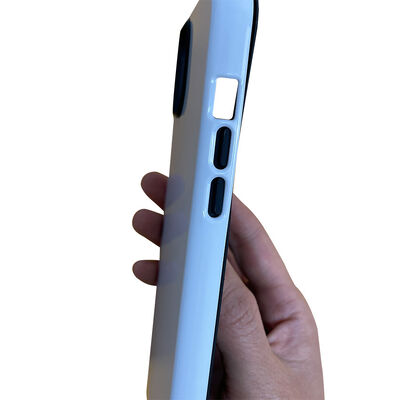 3D昇華印刷機は、明るい白色昇華ブランク面を持つカスタマイズされたスマホケースの製造に最適です。